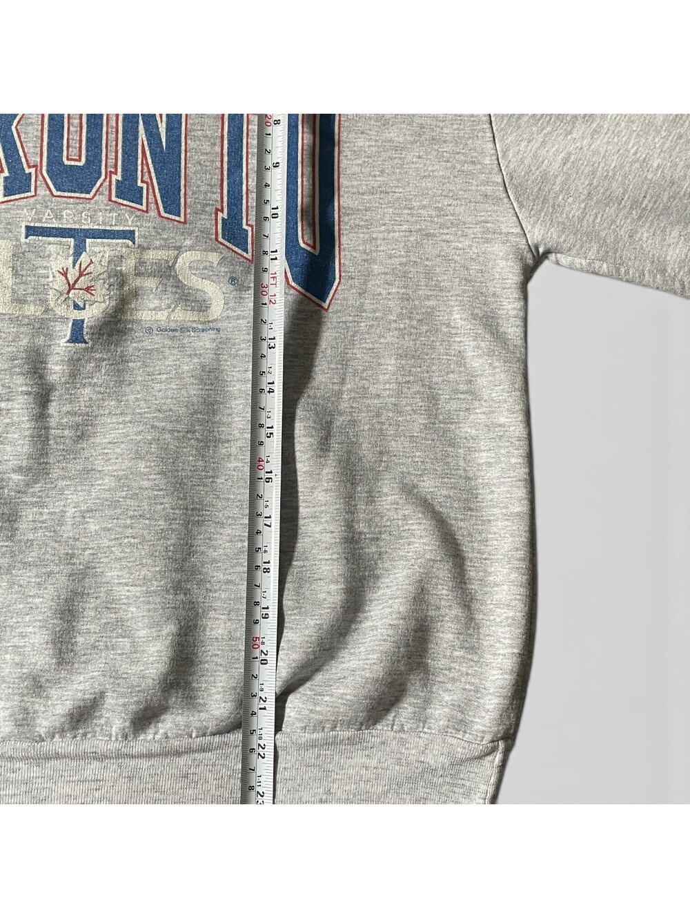 Vintage University of Toronto Crewneck Sweatshirt Gray Ripped Tag Fits Mens M - Picture 3 of 4